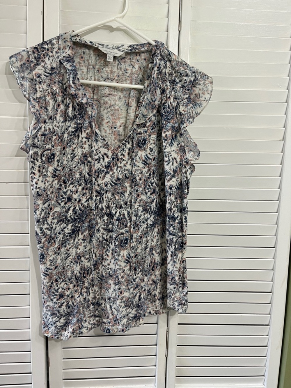Lucky Brand Floral Ruffle Sleeve V-Neck Camisole in White and Blue